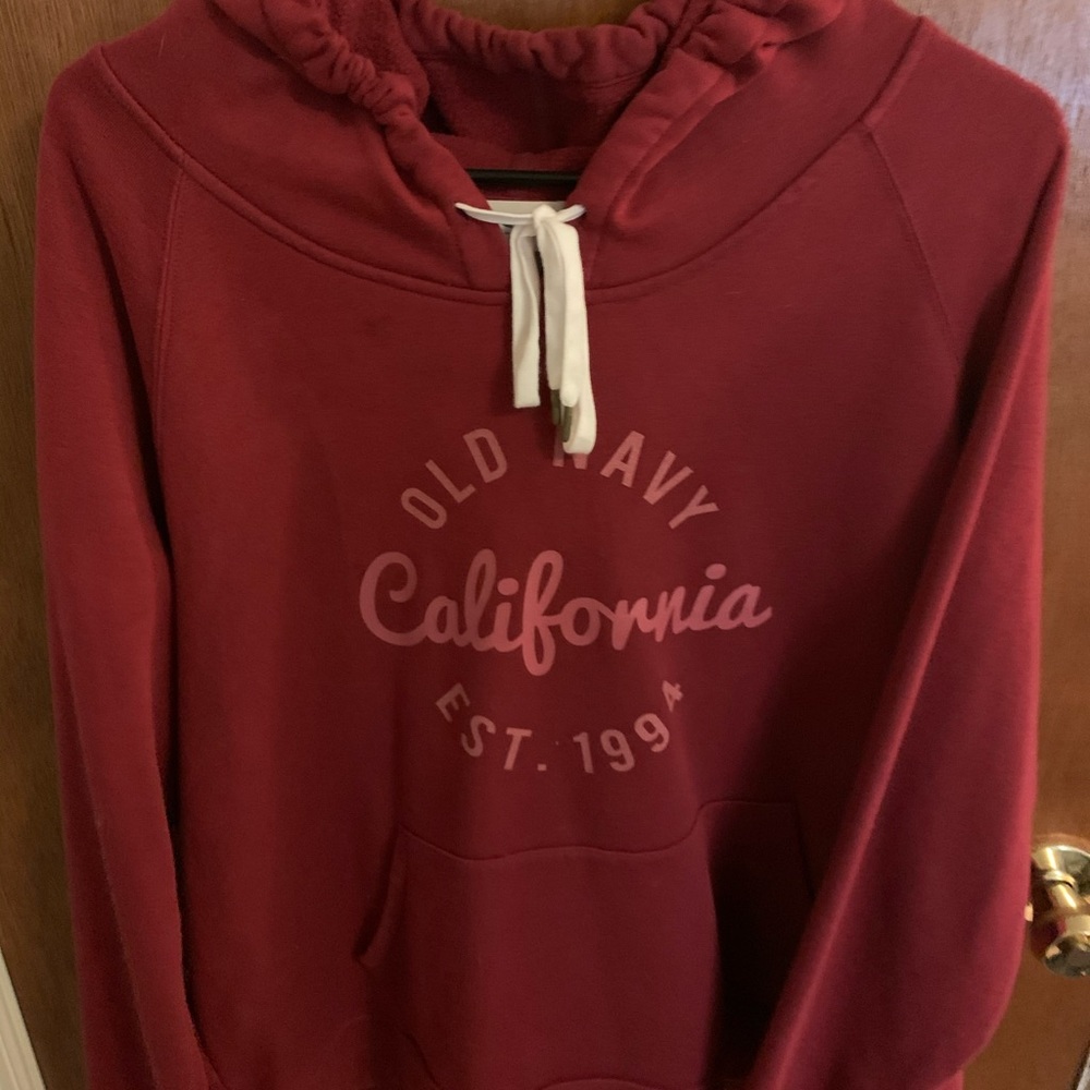 Women’s Old Navy Sweatshirt
